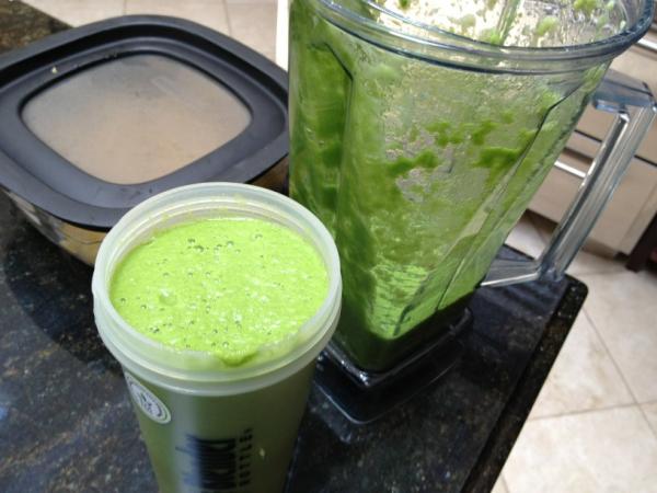 joerogan's tweet photo. Powerful kale shake "Hulk Loads" to fuel me up for today's podcast! http://t.co/c30ebawd