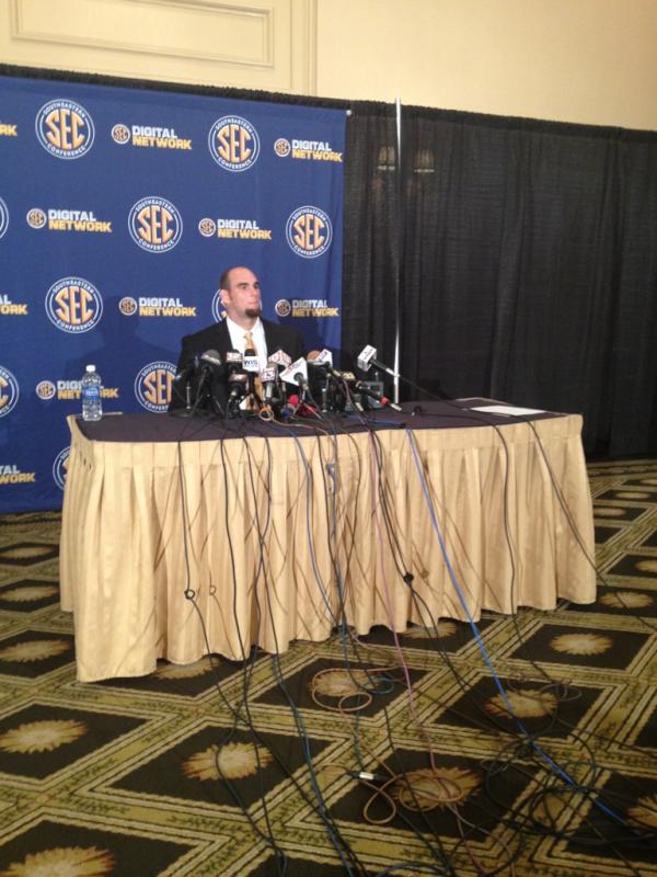 EricSan's tweet image. Elvis is now in TV1, talking about his #6thYearProblems #SECKickoff12