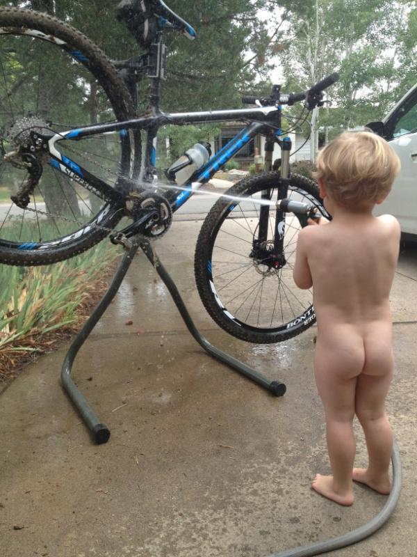 toddcarver's tweet photo. I know a direct stream of water is a no-no for the bottom bracket, but you try telling a 3 year old that. http://t.co/Oaw1XBGO