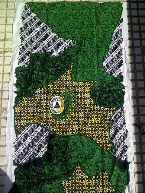batik_bola's tweet photo. Batik PSS Sleman #CVPriaTampan http://t.co/hFthPqyx