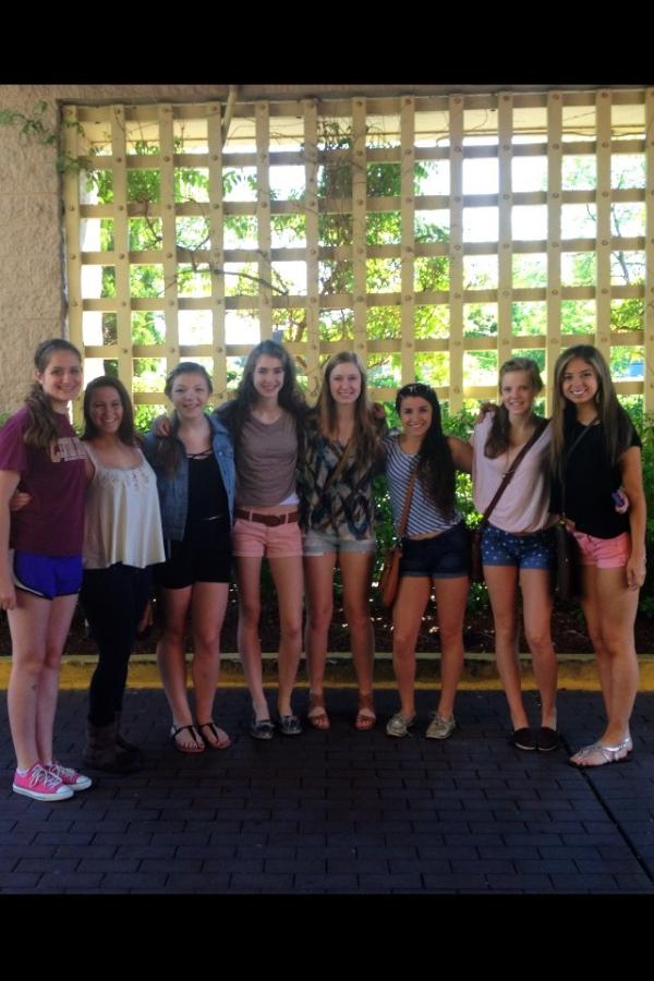 nyxxed's tweet image. Miss my team ❤ #ilooksmallinthispicture #midgetproblems