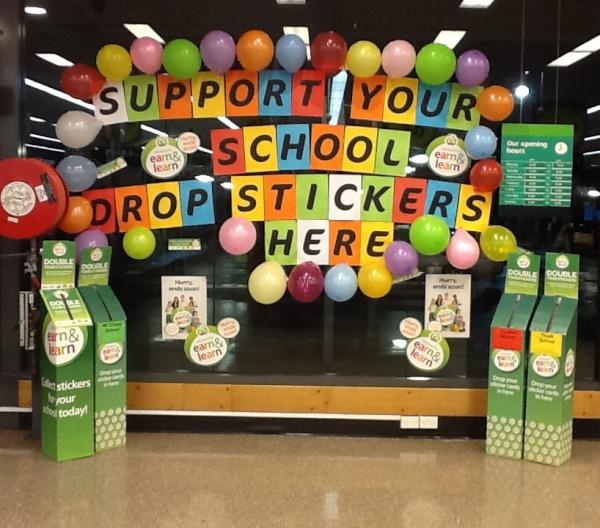 PungentMars's tweet photo. No mistaking where to drop your Earn &amp; Learn stickers @ Karalee 2608 @tjeerdjegen @JLudbrooke @jason_mckinnon http://t.co/xCxKGfOi