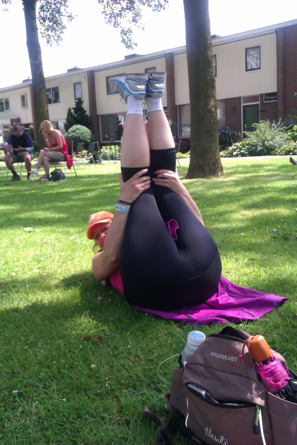Hart4All's tweet photo. Ze ligt te rekken hahah x Didy http://t.co/DWibZTQO