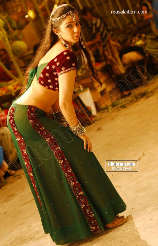 charmeefan143's tweet photo. @Charmmeofficial
Mam this is the hottest position of urs till now...keep rocking like this... http://t.co/ZGiIVbb7