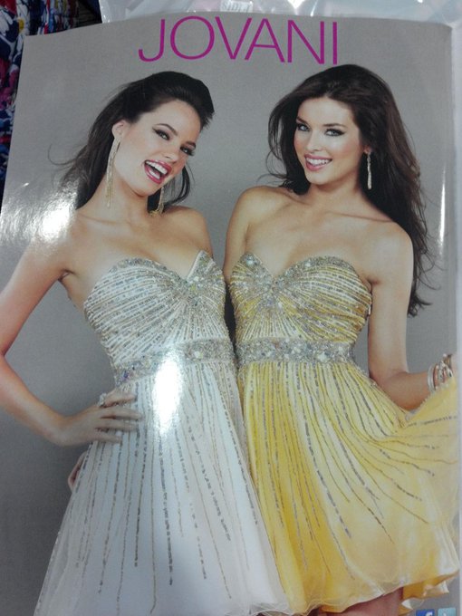 Ha ha ha on the back of J-14! Teeni boppin 😝😁 http://t.co/4Yk5XeD0<a href="/tag/bitchcraft"class="tags"><span>#bitchcraft</span></a><a href="/tag/readysteadygo"class="tags"><span>#readysteadygo</span></a>