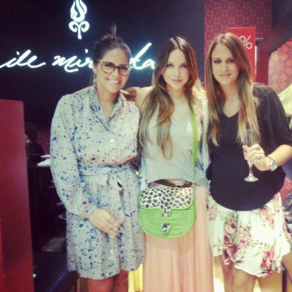 JENNG2010's tweet photo. Nueva coleccion "personal folklore" con @ilemirandaile @erikavelezz http://t.co/bV6OKaKP