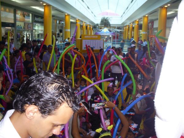 espacioinf's tweet photo. Día del Niño en el C.C Metrópolis Valencia http://t.co/BlOjbhiT