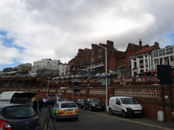 bbcsoutheast's tweet photo. The crowds are now dispersing after seeing the #SEtorch relay in Ramsgate http://t.co/Y69rjpxm