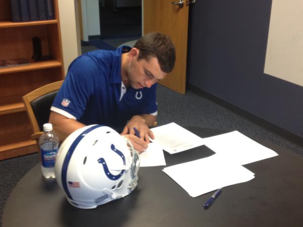 12 is officially signed!!!!!! bit.ly/LAB1yb