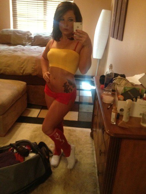 From set today did a dp for   Brazzers http://t.co/AhRxYhVw