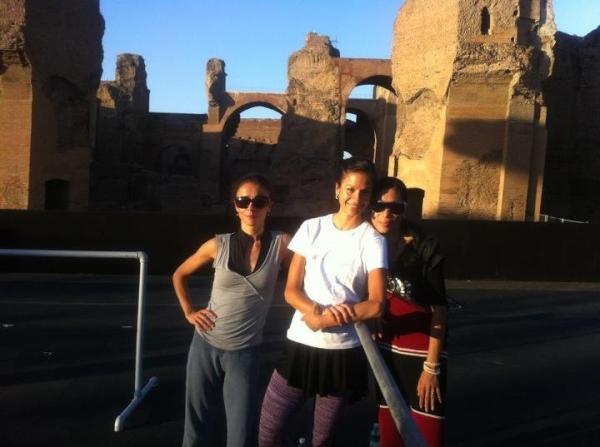 JulbastosBastos's tweet photo. Before class in Roma Caracalla!!! http://t.co/nvQZDVtn