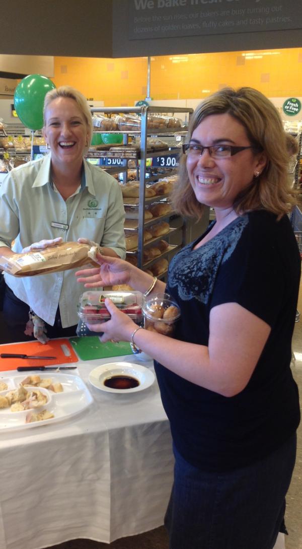 PungentMars's tweet photo. Sample it and they will buy it! @karalee 2608. Hot bakes..yummy @tjeerdjegen @JLudbrooke @jason_mckinnon http://t.co/UgXcsqJM