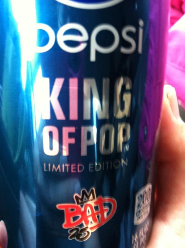 ThatGirlIsBAD's tweet image. I finally found these at WalMart! #randompurchase :D