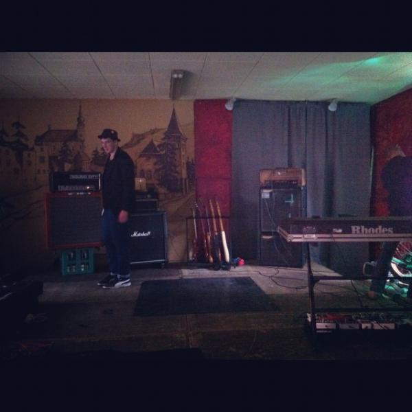 QLRock tweet picture