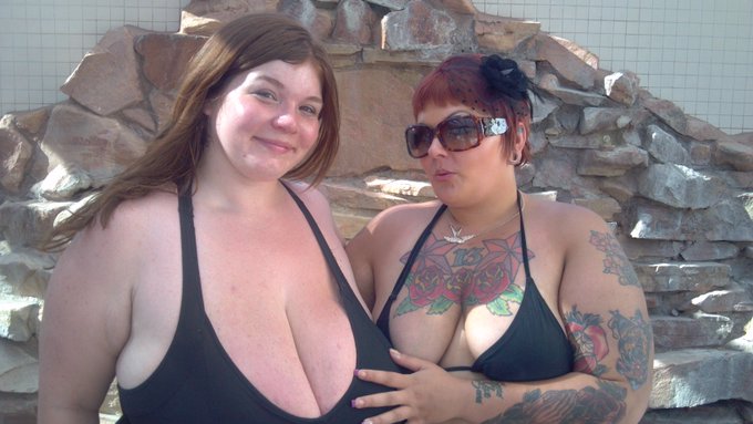 With @LexxxiLuxe bbw bash http://t.co/evokWMwy<a class="tags" href="/tag/lexxxiluxe">@lexxxiluxe</a>
