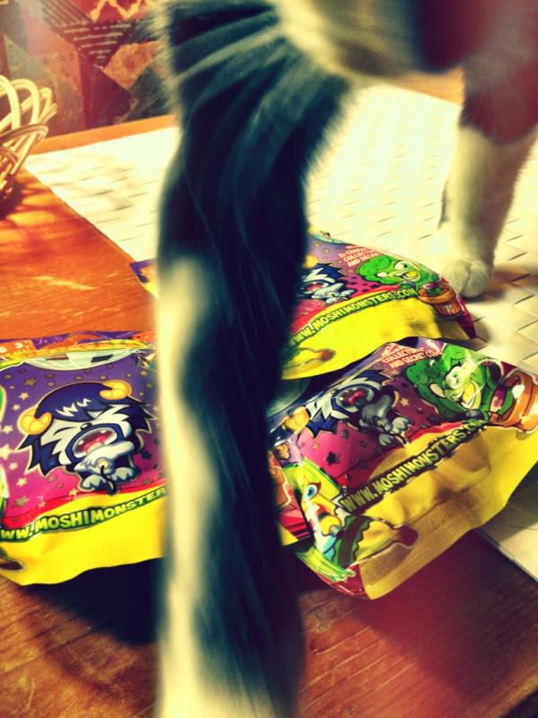 Solid_Alexei's tweet image. First thing I did after coming back from @MindCandy offices was to by some @MoshiMonsters for my girl! &amp;lt;3 #BoBHack