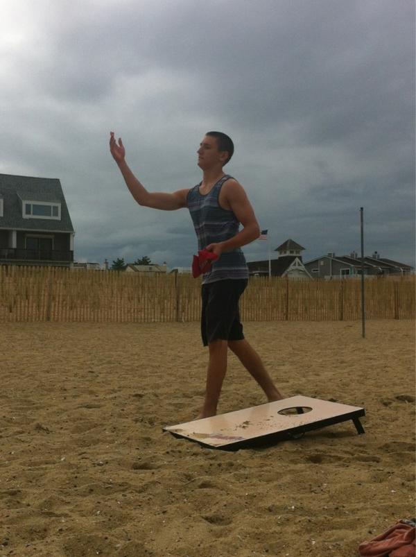 jesse_galloway's tweet image. #douchebagproblems #gaytank #jeff