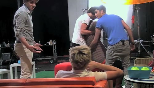browngalririi's tweet photo. Can we just appreciate Liam’s ass though... woah. http://t.co/L3u49PR3