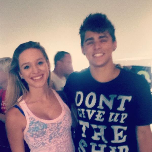 julianadegutis's tweet image. @ReverseDrew making my picture ugly lol ! #reverseorder #sorrynotsorry