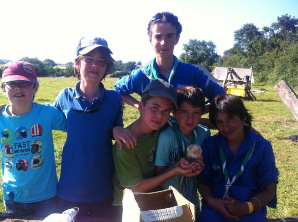 campbleu's tweet photo. Dimanche 22: les scouts sont de retour d'explo avec pleins d'anecdotes à raconter et... De nouveaux habitants! http://t.co/nWj6EIaO