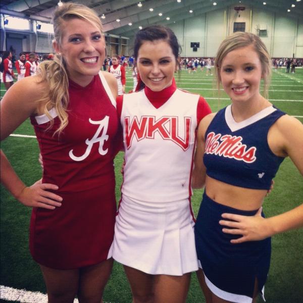 I love these two girls so much! #commandofamily #rolltide #tops #hottytoddy