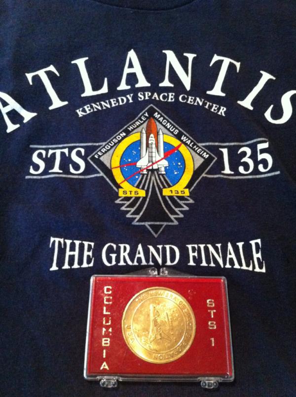 8bit_PK's tweet image. @AstronomyCast @NASA the beginning and the end.
#STS #Shuttleprogram