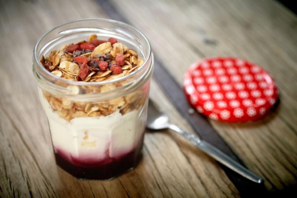 YOGHURT. IN A JAR. facebook.com/photo.php?fbid…