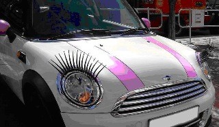 iClaireLoves's tweet image. WARNING NEW CRIME AGAINST VEHICLES - these people need to be stopped #carlashes