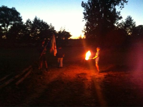 campbleu's tweet photo. Lundi 23. Les scouts ont fait leur engagement dans la tribu. http://t.co/rcrpPZqu