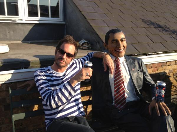 @JoshDevineDrums: @mrchrisleonard and @BarackObama chillin! #ThatsHowWeRoll