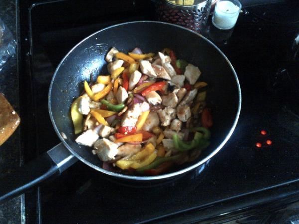 lifewithkristan's tweet image. Thai-chicken stir fry @Megz_Jaques I can be a great roommate/chef #pointsforme