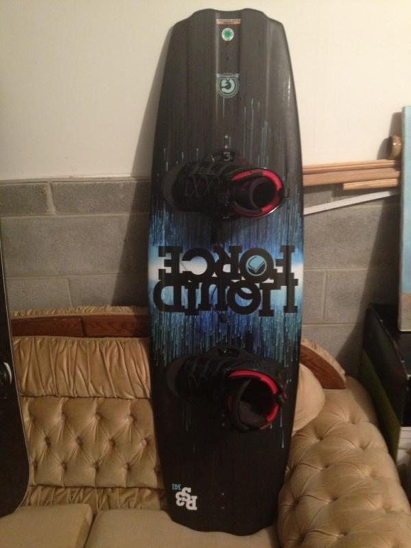 ONEILLWES's tweet image. @Nickieb05 zero times used this summer! Zero trips to the cottage! #residentproblems #needitnow #360barrelroll #bail