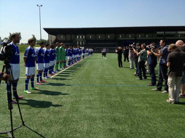 Von Angesicht zu Angesicht ;-) Fotografen und #S04-Kicker!