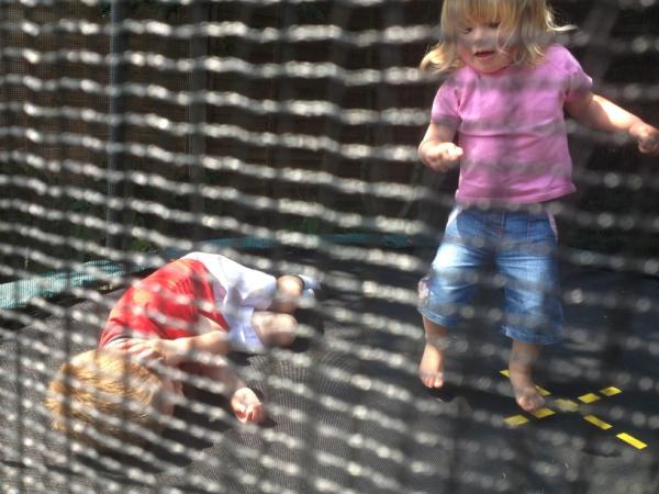 Woke my brother at 5am only one of us is tired !! Oh no he's up just mom, chicken pox don't make him tired