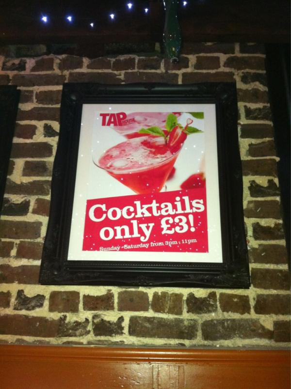 Great idea tonight with live musice from Amanda St John from 10pm to 12.30am and £3 cocktails !!