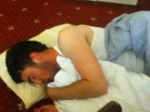 GMokler's tweet image. Baby sitting him #2Pints #BucketRequired