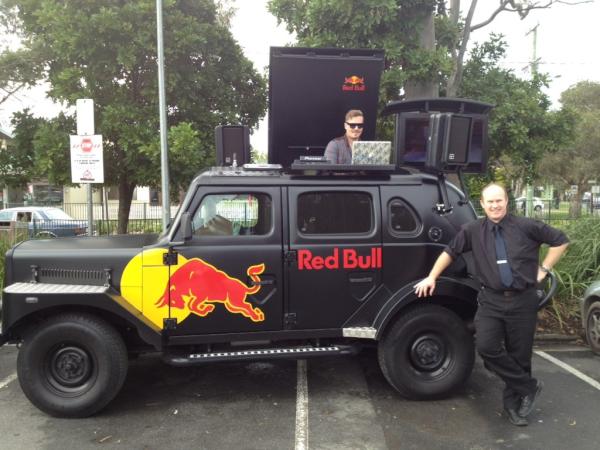 Lismore2550's tweet photo. Splendour in Grass in Byron Bay - this is how we roll in the Bay! Carpark entertainment! http://t.co/XUFhqwQ5