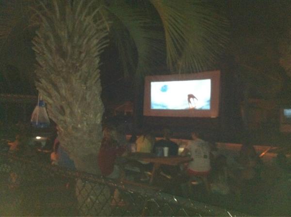 juliescloe's tweet image. Dive-in movie at Ignite! A little 'Soul Surfer' at the beach! #ignite2012 #crosschanged #burnministry