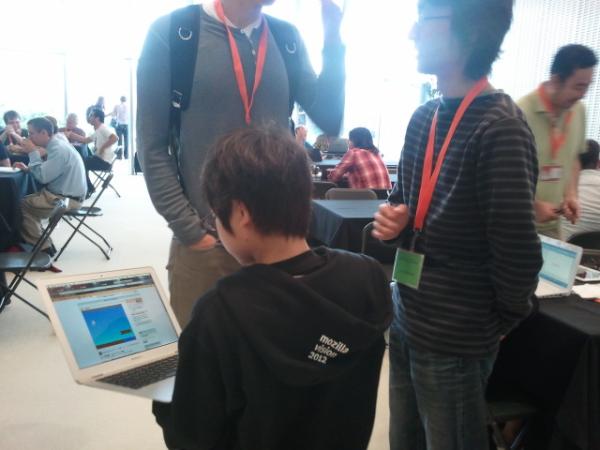 ethorsenahs's tweet image. Scratcher showing creations to teachers #scratchmit2012