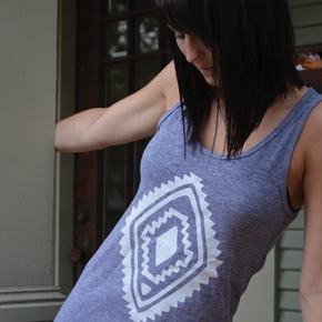 Our tanks are making their online debut on #Sneakpeeq.Get 'em while they're hot! 
sneakpeeq.com/little-minnow-…