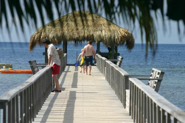 snorkelling at Maya Key...it doesn't get any better than this!
#shoreexcursionsroatan
