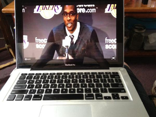 deejslipmatt's tweet image. #DH12LA @dwighthoward @Lakers #stoked 🏀