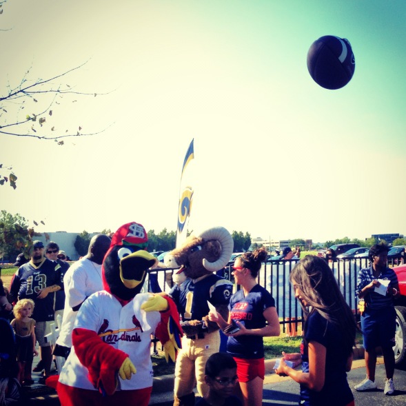 Cardinals's tweet photo. #Frebird beaks a tackle thanks to @stlrampage to go deep at Facebook Fridays at Rams Park http://t.co/3b4WL4o5