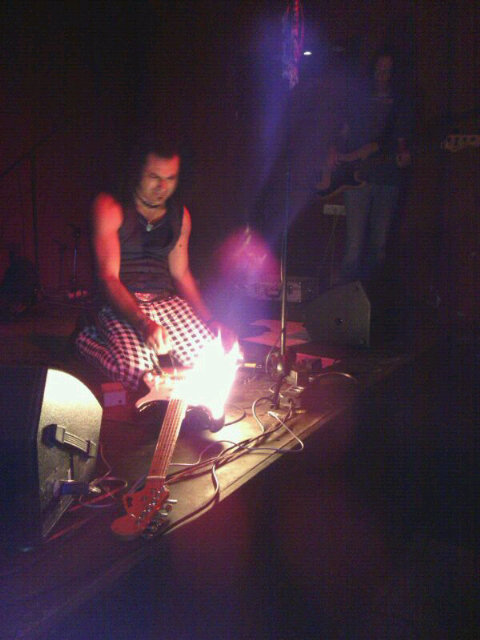 JohnMulligans's tweet photo. Jaime Norambuena "incendia" Mulligans! http://t.co/aI5PMjPJ