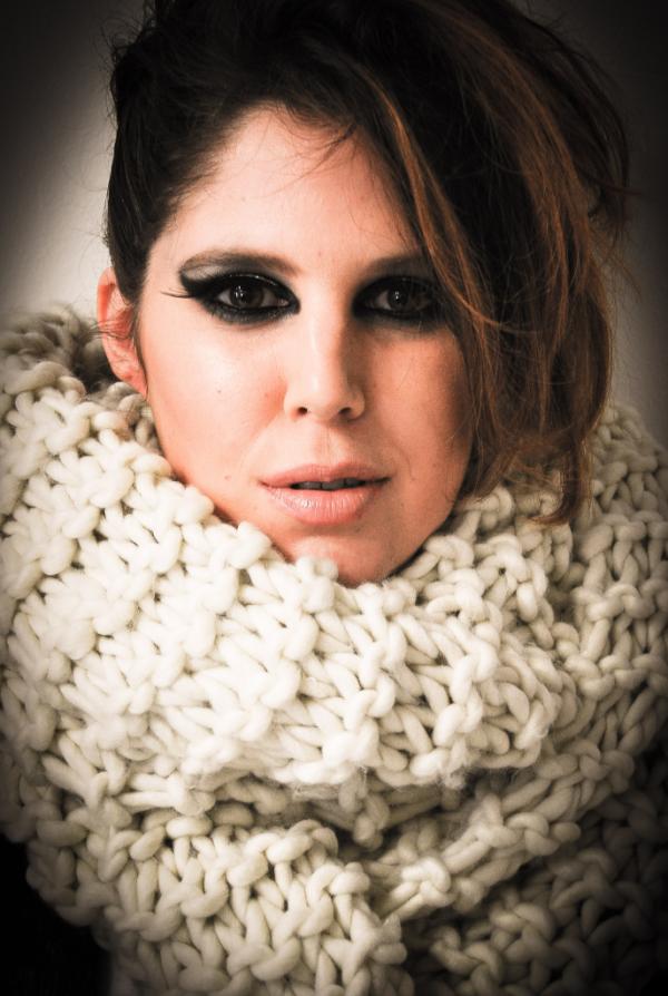 EscuelaBAS's tweet photo. Estudia Maquillaje profesional en
Escuela BAS.
02. 375 3000  santiago@escuelabas.cl http://t.co/t2beBiEQ