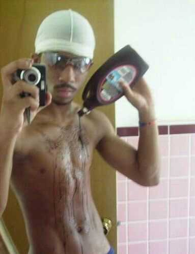 555slim's tweet image. LMFAO.. #Tripped #FailedTwitcon