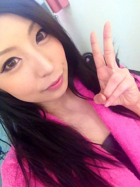 これから撮影してきまする(・&forall;・)一日頑張るぞよ(*&acute;꒳`*)♡ http://t.co/hKwPiHAH