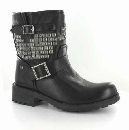 Heb je nog geen #bikerboots a la Kate Moss? Shop ze nu met 10% korting #ModeCode daisy0712 bit.ly/TiV44W