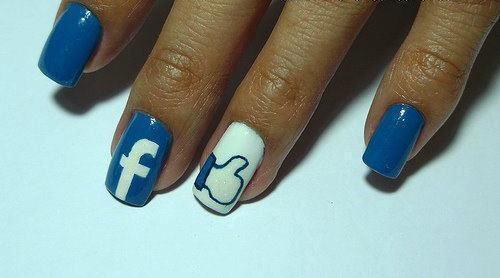 QuoteandNailart's tweet photo. facebook nagels !! http://t.co/ANuTwvkQ