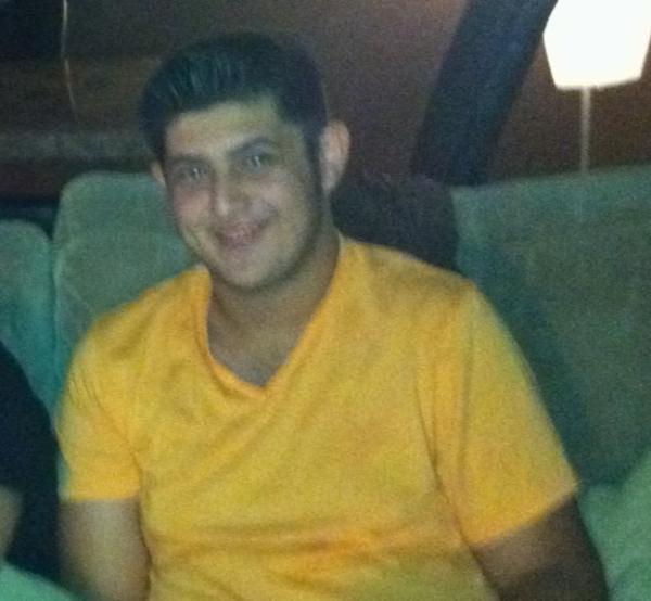 GypsyRageComic1's tweet photo. @demetro14  needs a Gf who wants to talk to him http://t.co/c3KHLi47